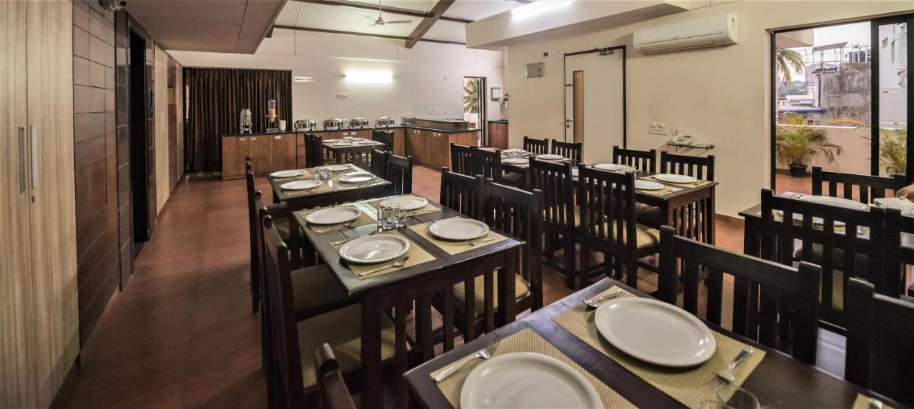 Hotel Inland Avenue Mangalore Bagian luar foto